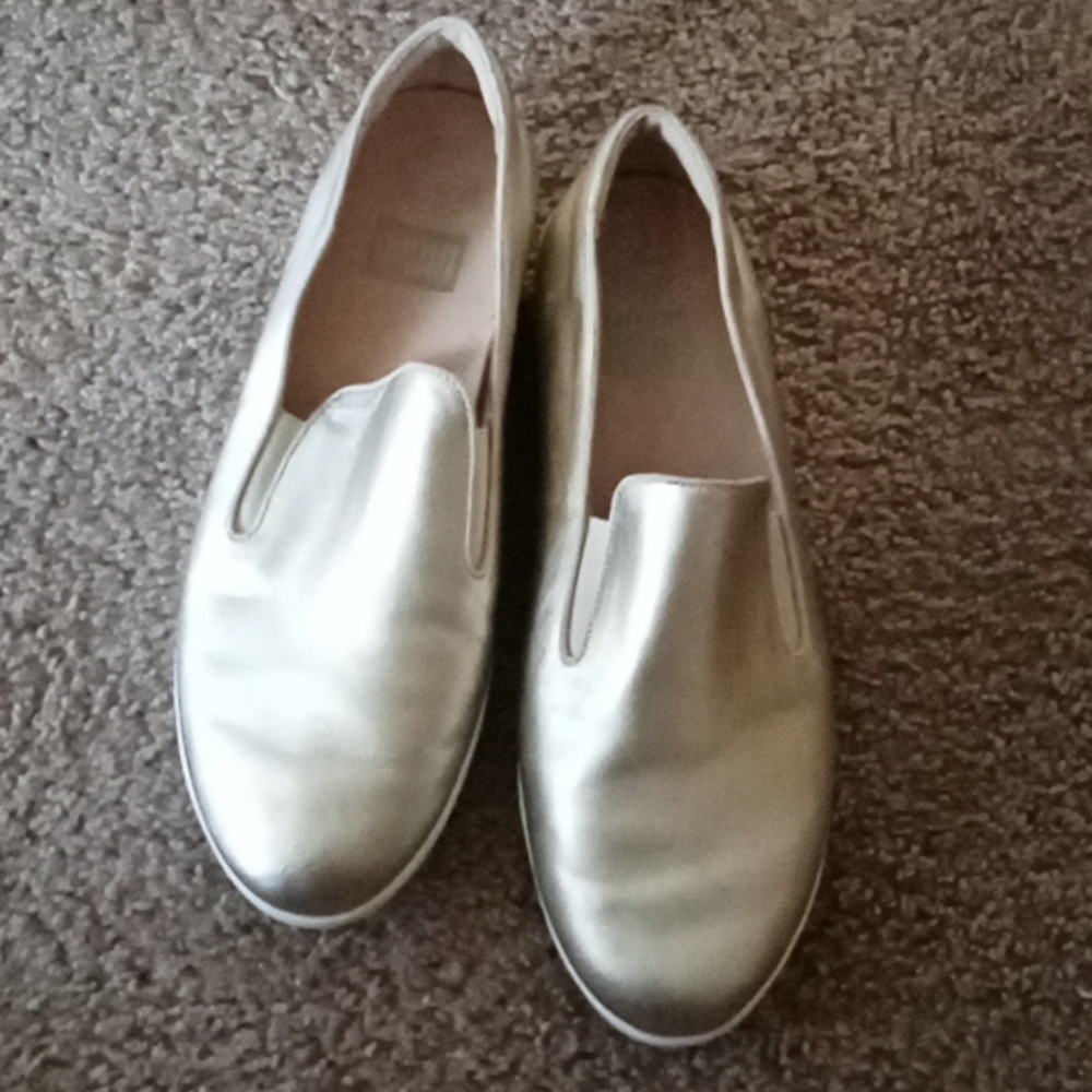 EUC Fitflop Gold Shoes Size UK 7/ US 9